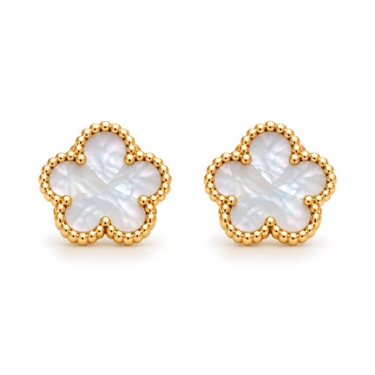 Clover Stud Earrings – Pearl White